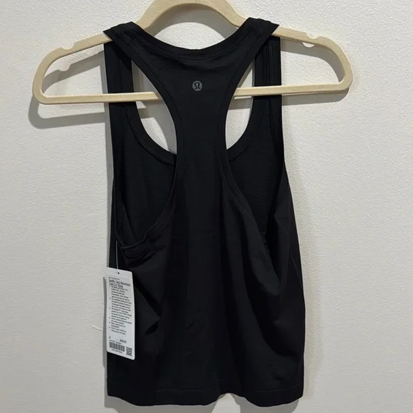 Lululemon Swiftly Tech Racerback Tank 2.0 Race Length in Black NWT - Picture 3 of 4